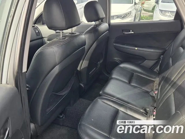 Hyundai i30 2008 thumb 6