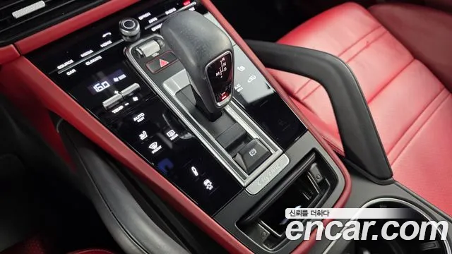 Porsche Cayenne 2021 thumb 9