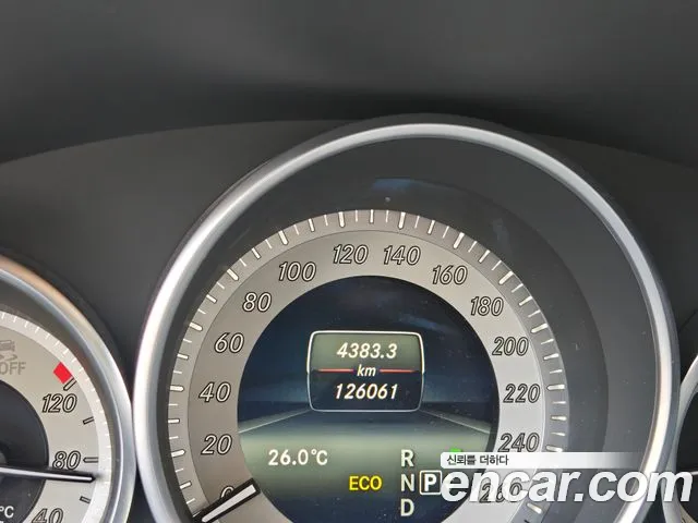 Mercedes-Benz E-Класс 2014 thumb 10