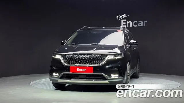 Kia Carnival 2023 thumb 3