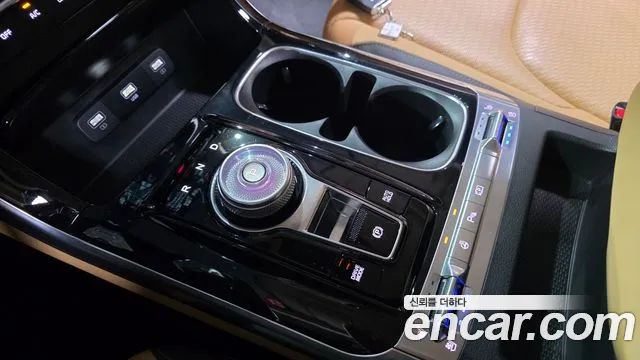 Kia Carnival 2023 thumb 9