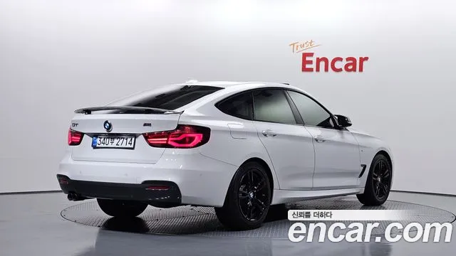 BMW Gran Turismo 2020 thumb 2