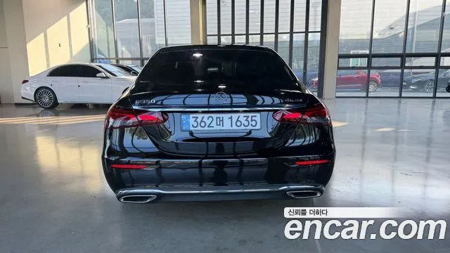 Mercedes-Benz E-Класс 2022 thumb 4