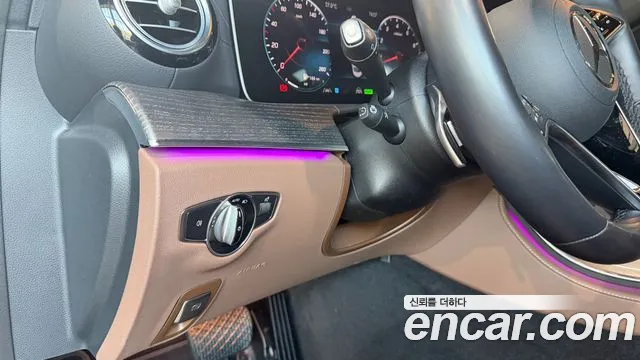 Mercedes-Benz E-Класс 2022 thumb 9