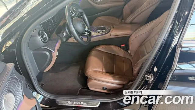 Mercedes-Benz E-Класс 2022 thumb 10