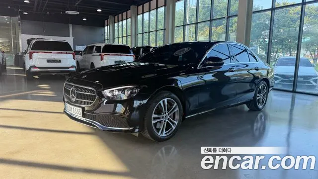 Mercedes-Benz E-Класс 2022 thumb 12