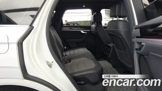 Volkswagen Touareg 2023 thumb 12
