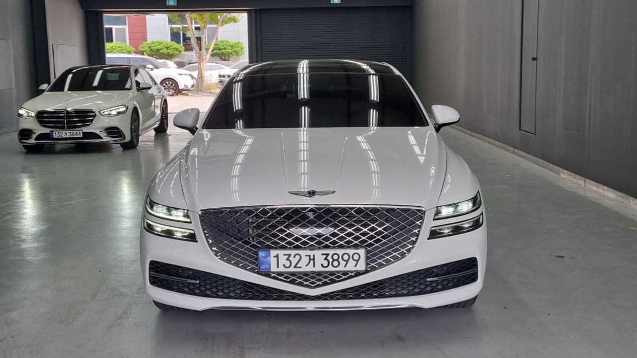 Genesis G80 2020 thumb 3