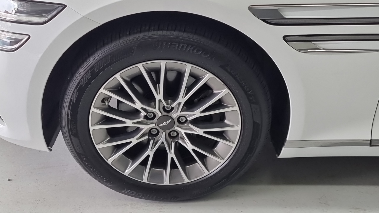 Genesis G80 2020 thumb 5