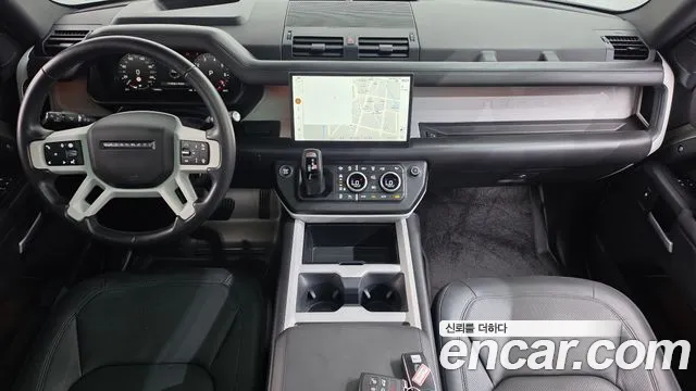 Land Rover Defender 2025 thumb 7