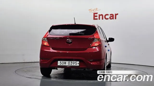 Hyundai Accent 2016 thumb 4