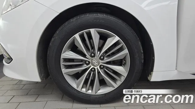 Hyundai Grandeur 2016 thumb 5