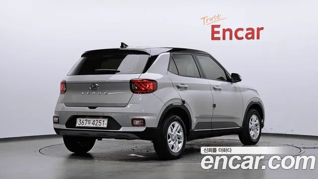 Hyundai Venue 2024 thumb 2
