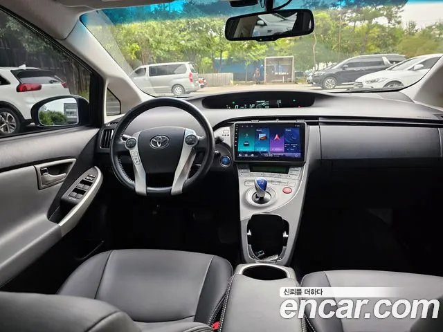 Toyota Prius 2012 thumb 7