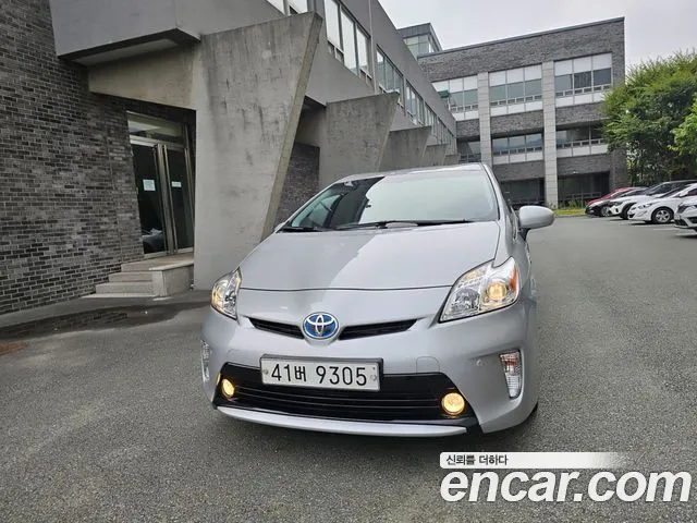 Toyota Prius 2012 thumb 8