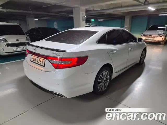 Hyundai Grandeur 2015 thumb 2