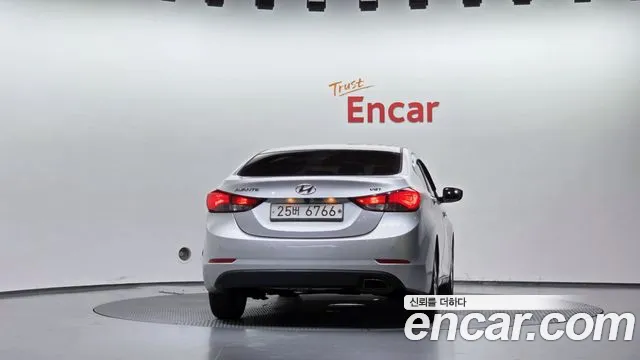 Hyundai Avante 2014 thumb 4