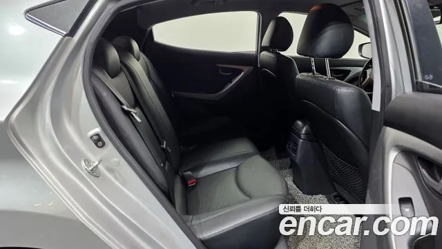 Hyundai Avante 2014 thumb 12