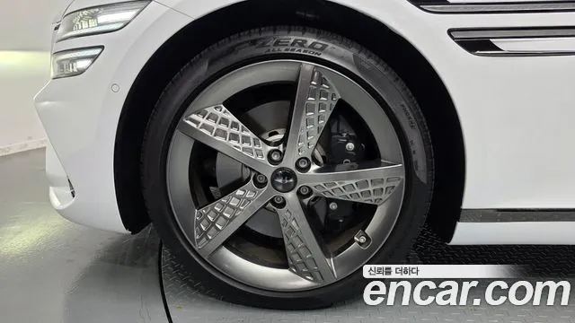 Genesis G80 2024 thumb 5