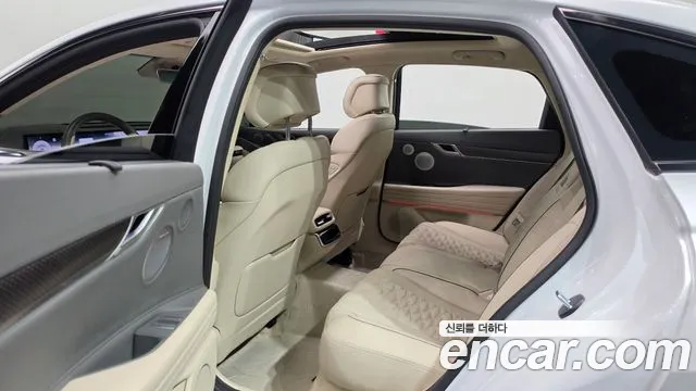 Genesis G80 2024 thumb 11