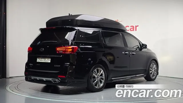 Kia Carnival 2019 thumb 2