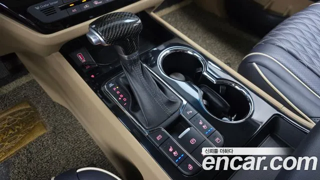 Kia Carnival 2019 thumb 9