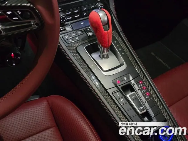 Porsche Cayman 2017 thumb 9