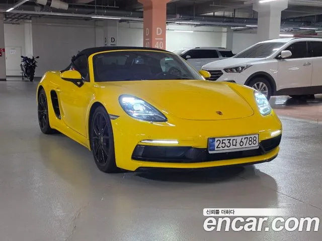 Porsche Cayman 2017 thumb 11