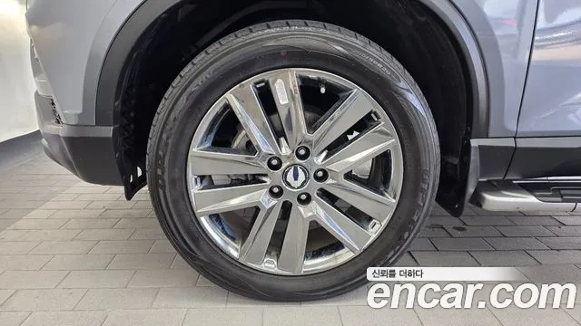 KG_Mobility_Ssangyong Rexton 2019 thumb 5