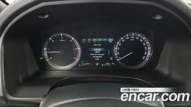 KG_Mobility_Ssangyong Rexton 2019 thumb 8