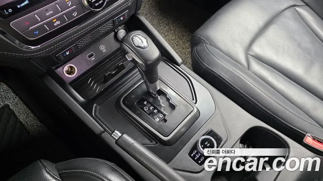 KG_Mobility_Ssangyong Rexton 2019 thumb 9