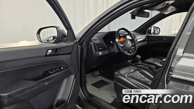 KG_Mobility_Ssangyong Rexton 2019 thumb 10