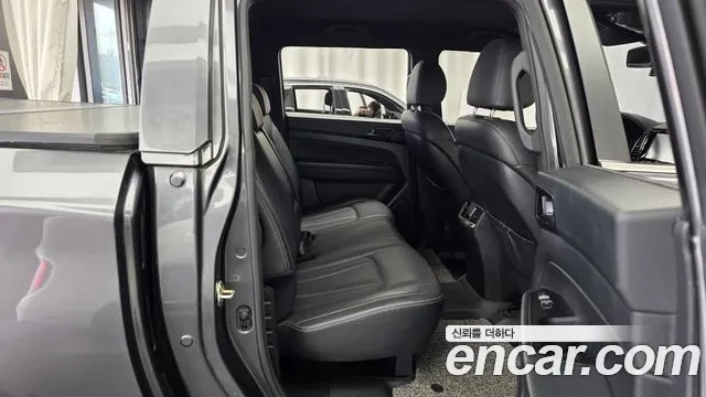 KG_Mobility_Ssangyong Rexton 2019 thumb 12