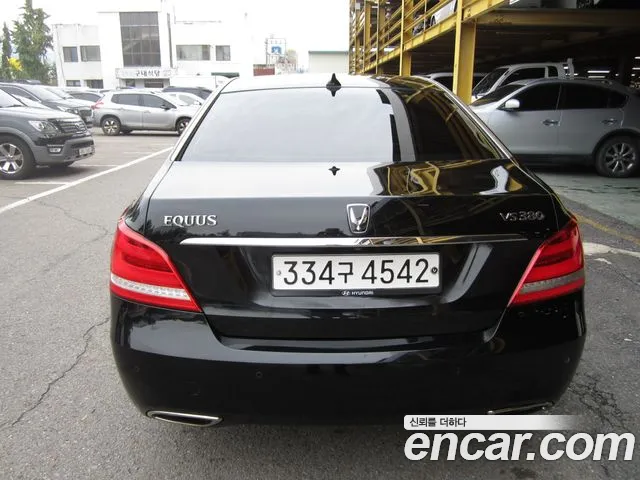Hyundai Equus 2014 thumb 4