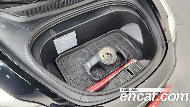 Tesla Model 3 2019 thumb 6