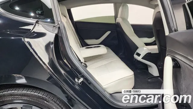 Tesla Model 3 2019 thumb 11