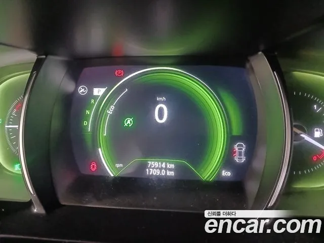 Renault-KoreaSamsung Megane 2016 thumb 7