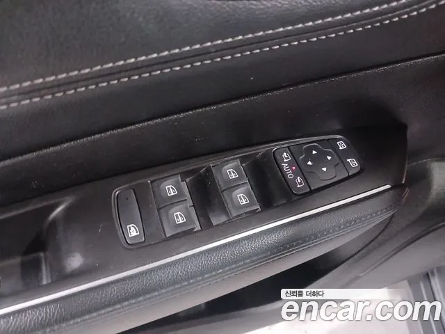 Renault-KoreaSamsung Megane 2016 thumb 10