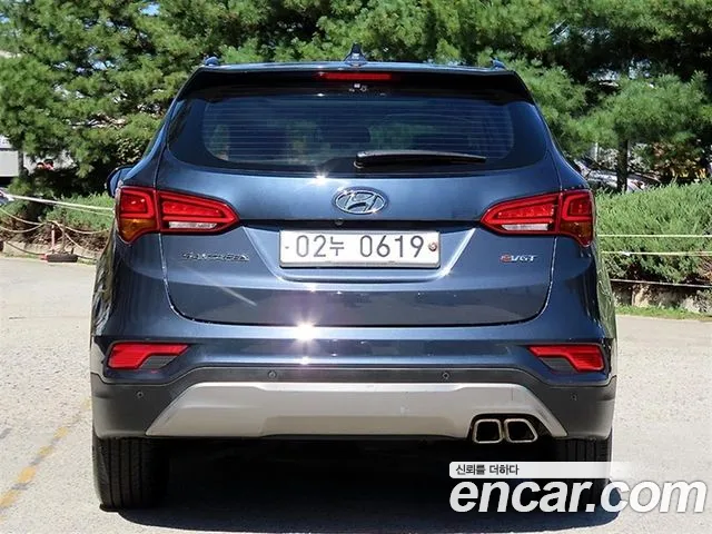 Hyundai Santa Fe 2016 thumb 4