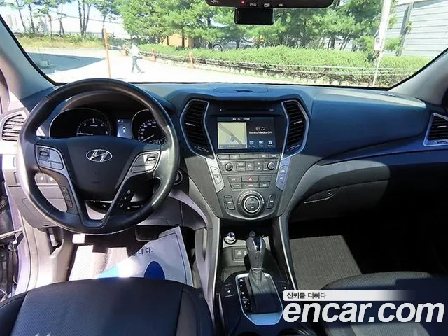 Hyundai Santa Fe 2016 thumb 7
