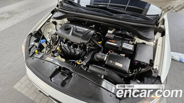 Hyundai Avante 2016 thumb 6