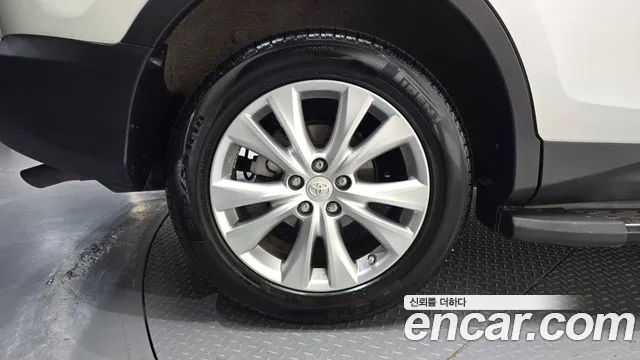 Toyota RAV4 2014 thumb 4