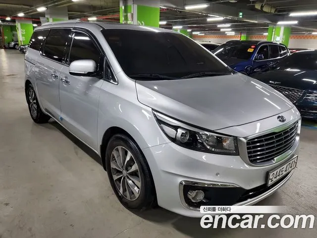 Kia Carnival 2017 thumb 5