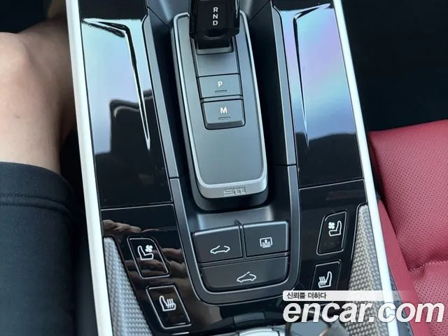 Porsche 911 2025 thumb 8