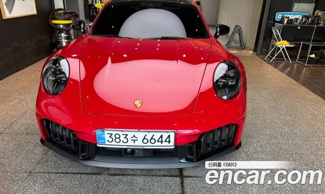 Porsche 911 2025 thumb 11