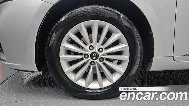 Kia K7 2016 thumb 5