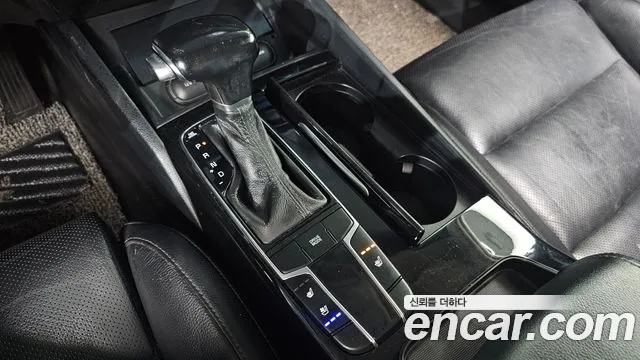 Kia K7 2016 thumb 9