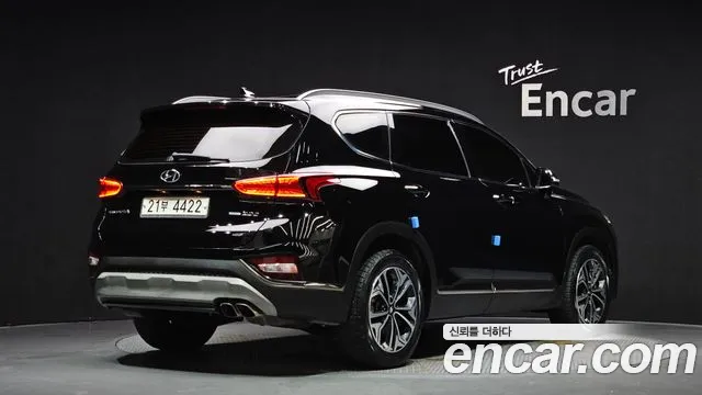 Hyundai Santa Fe 2018 thumb 2