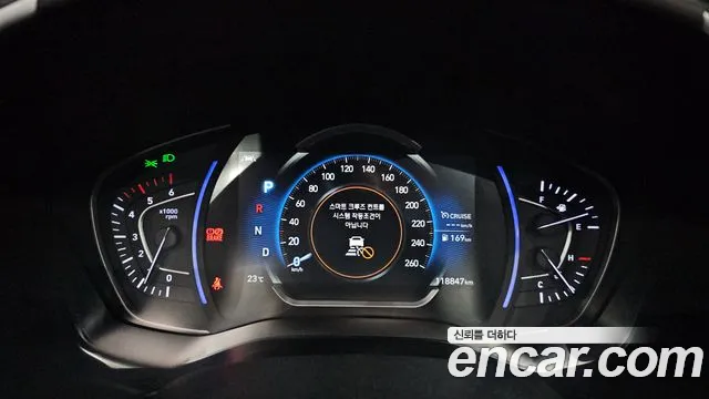 Hyundai Santa Fe 2018 thumb 8