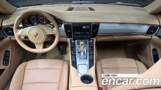 Porsche Panamera 2013 thumb 7